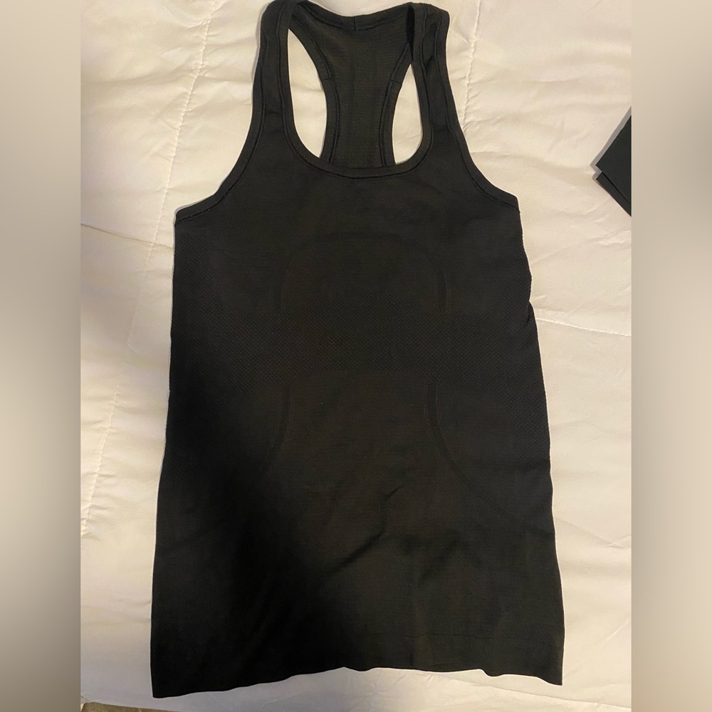 Lululemon swiftly tech tank size 4